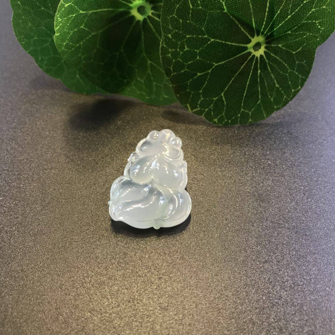 翡翠糯冰飘绿 连连有余 4.8克