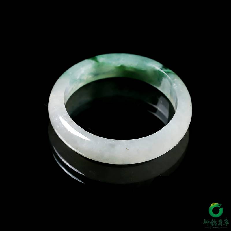缅甸天然A货翡翠冰种飘花手镯 内径 56.8mm 42.6克