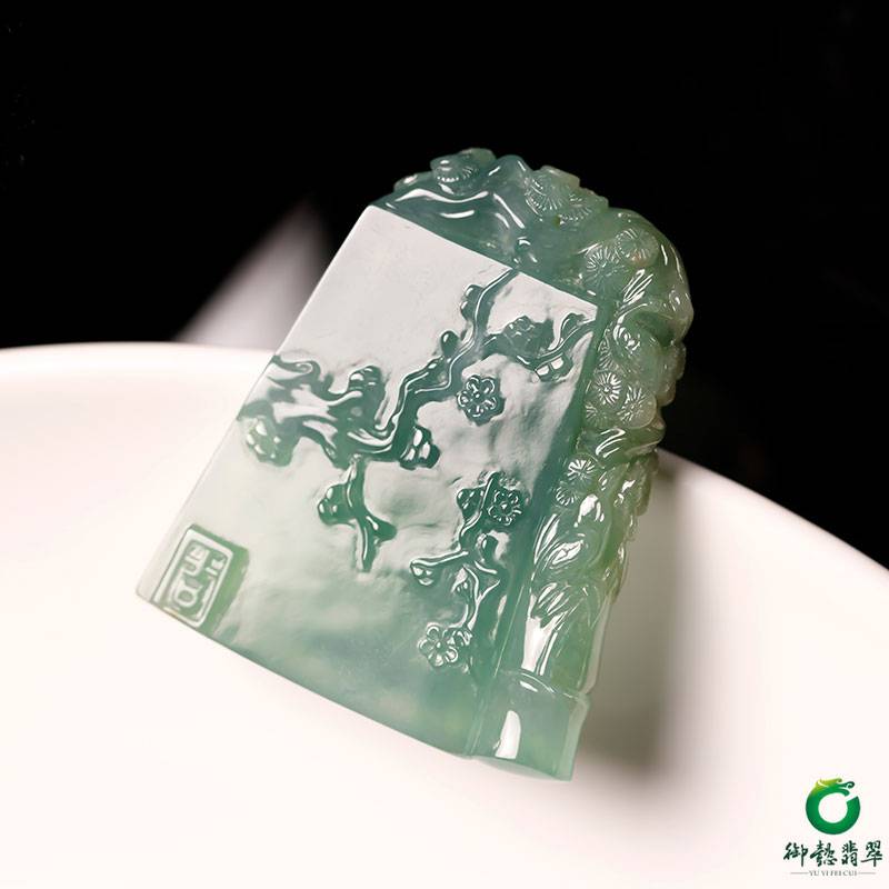 缅甸天然A货晴水绿翡翠 岁寒三友 16.6克