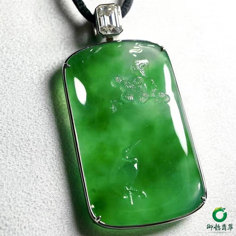 缅甸翡翠A货冰种满阳绿 玉牌 松鹤同春 30.2克 图片6