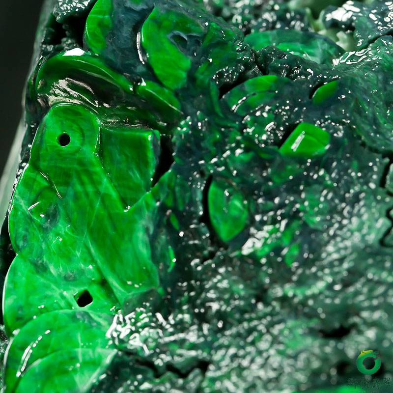 2020年陆子冈金奖 付雪飞工作室 重21400克缅甸天然A货翡翠摆件 锦灰堆 图片6