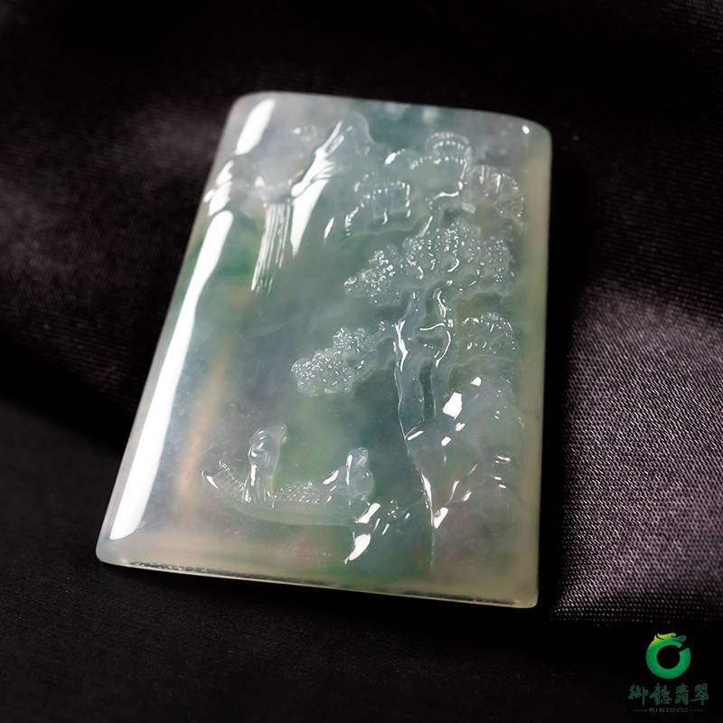 缅甸翡翠冰种山水情玉牌 25.7g