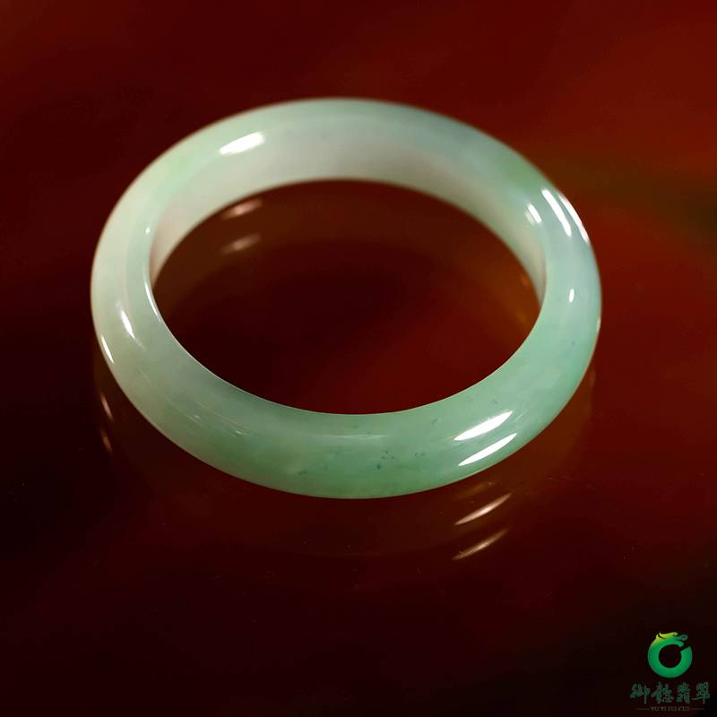 缅甸天然A货翡翠冰种湖水蓝 手镯 55mm 58.2克