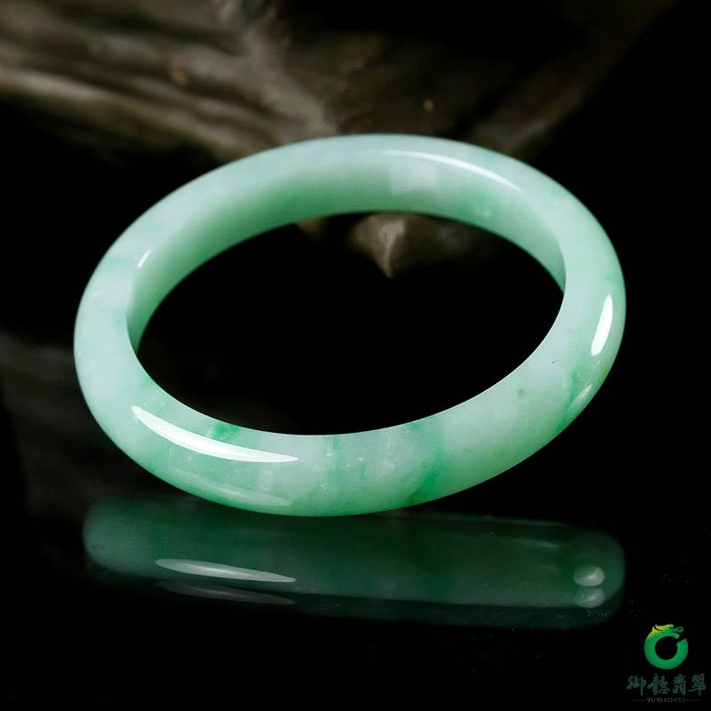 缅甸天然A货细糯种翡翠手镯 内径57mm 44.5克