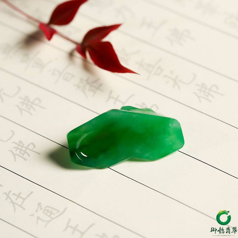 缅甸翡翠 A货 冰种阳绿 挂件 知足常乐 7克 图片4