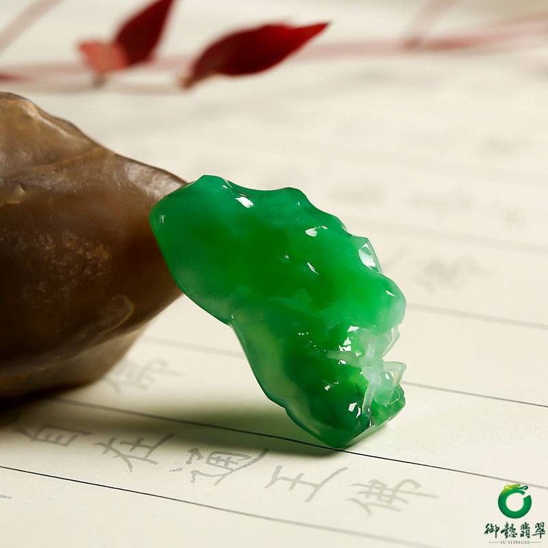 缅甸翡翠 A货 冰种阳绿 挂件 知足常乐 7克 图片3