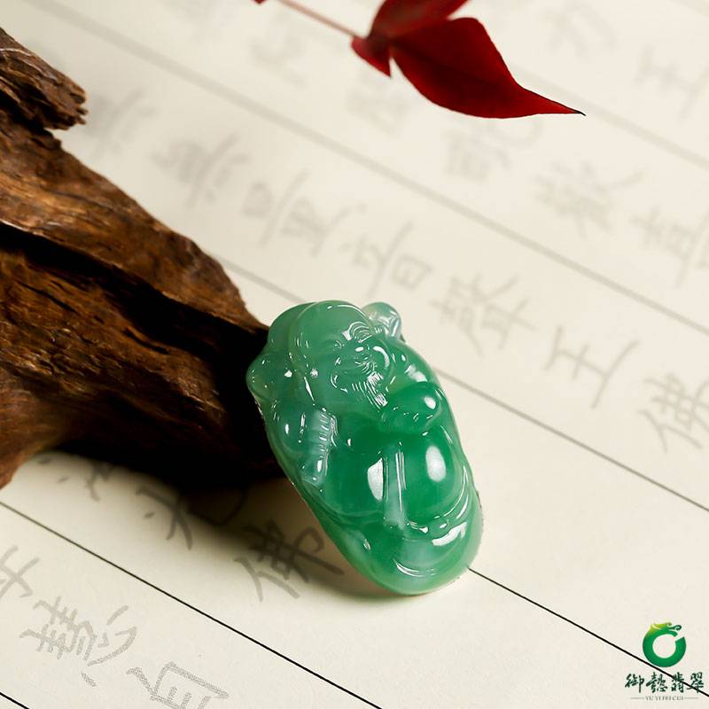 缅甸天然A货翡翠糯冰种满绿挂件 财神 4克 图片6