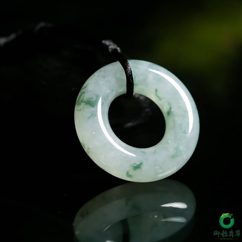 缅甸翡翠A货 冰种飘花玉环 33.8克 图片4