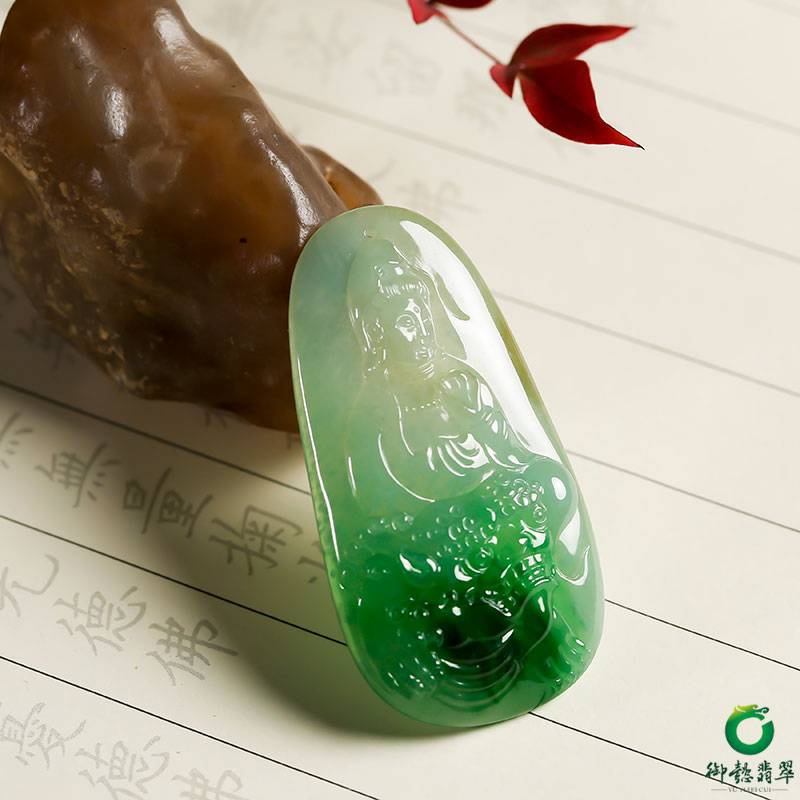翡翠A货糯冰种飘绿 文殊玉牌 12.9克 图片2