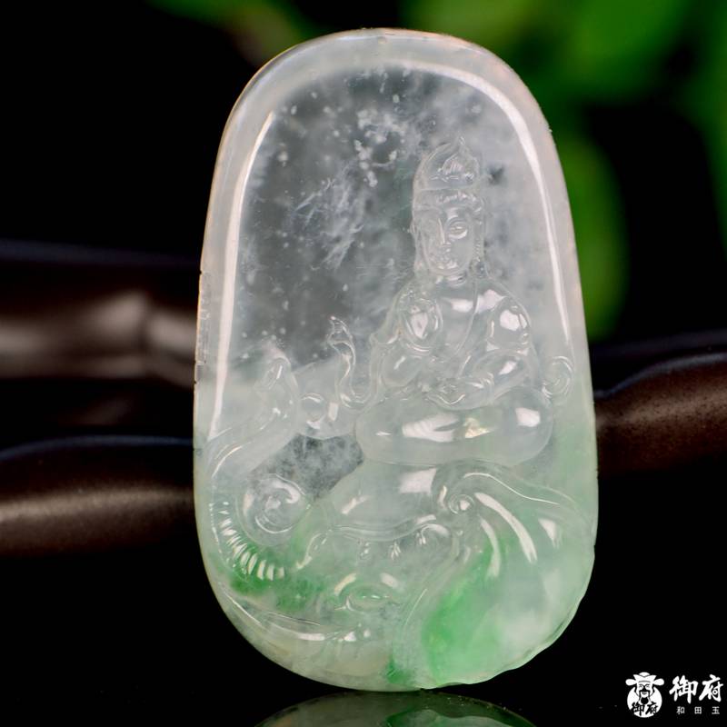 缅甸天然A货翡翠冰玻种飘绿挂件 普贤菩萨 22.4克 图片2