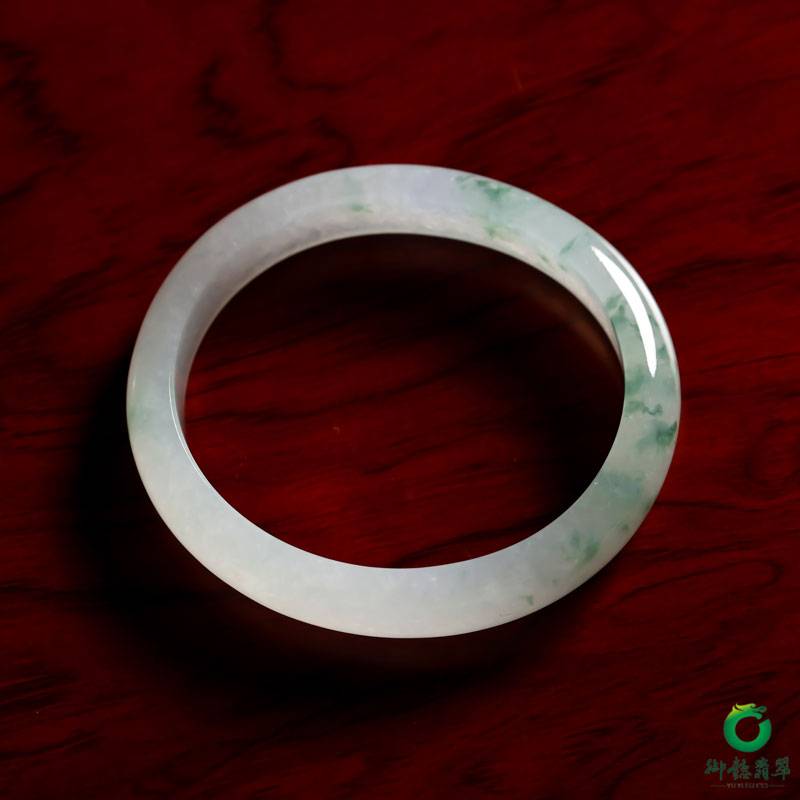 缅甸翡翠A货冰种飘花 贵妃镯 内径54mm 37.1克