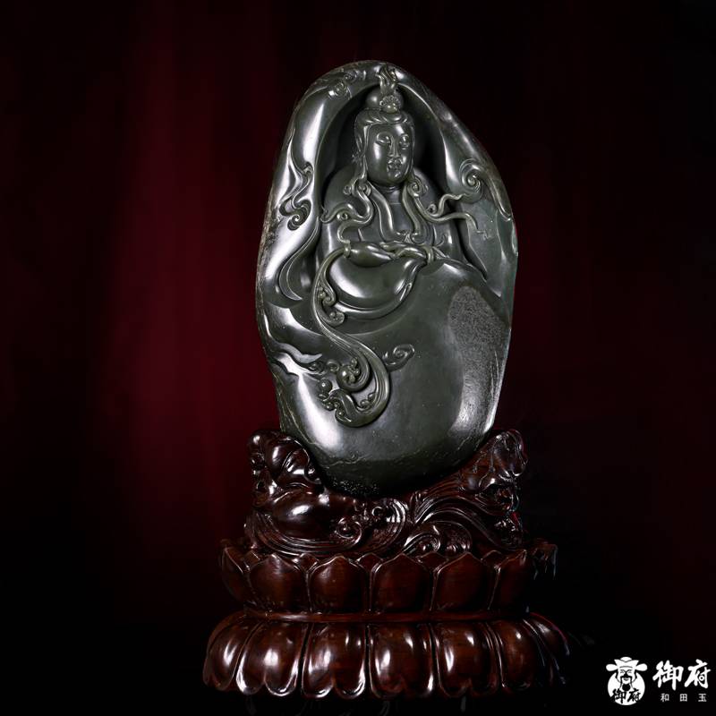 新疆和田玉原毛孔皮青玉籽玉摆件 净瓶观音 1207克 图片2